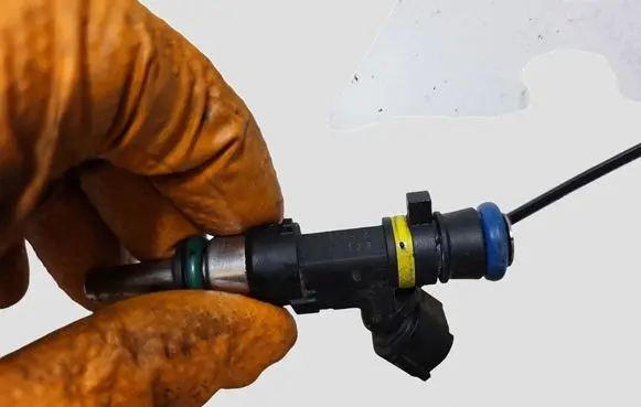 Mitsubishi Outlander Fuel injector 1465A412