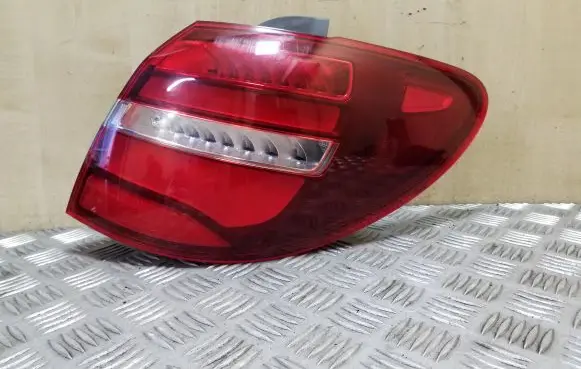 Mercedes-Benz B W246 W242 Rear/tail lights A2469068800
