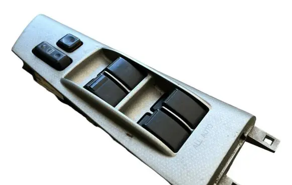 Toyota Corolla Verso E121 Electric window control switch 8480202251B0 54035084 072003