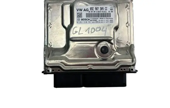 Volkswagen Golf VIII Engine control unit/module 05E907309CC 0261S107K1