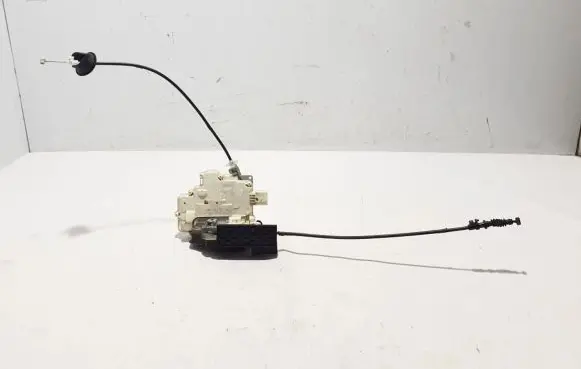 Porsche Panamera (970) Front door lock 8J1837016B