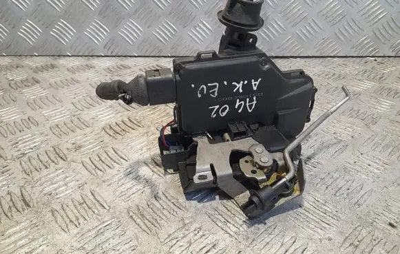 Audi A4 S4 B6 8E 8H Rear door lock 4B0839015D PA6163070F