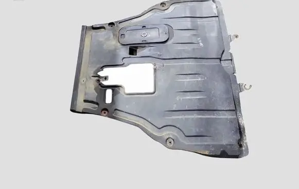Mazda CX-7 Engine splash shield/under tray
