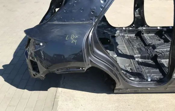 Lexus LBX Rear quarter panel 