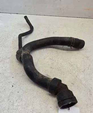 Audi A4 S4 B5 8D Engine coolant pipe/hose 4B0121101B