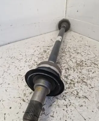 BMW 8 G15 Rear driveshaft 8666761