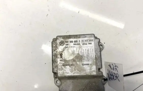 Skoda Octavia Mk2 (1Z) Airbag control unit/module 1k0909605s 5wk43411