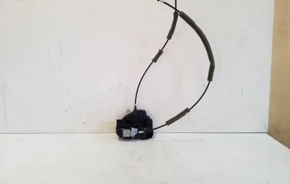 Nissan Navara D23 Front door lock