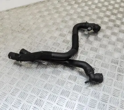 Volkswagen Jetta VI Engine coolant pipe/hose 5C0121049K