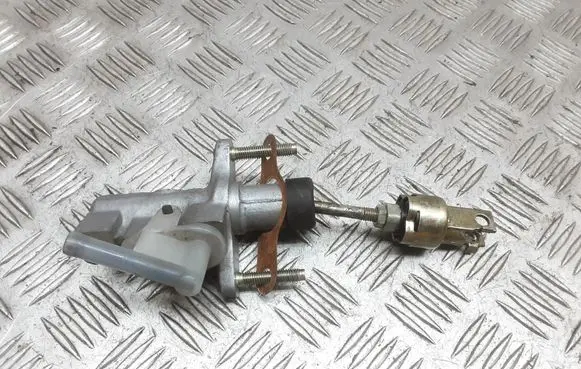 Toyota Corolla E120 E130 Clutch master cylinder
