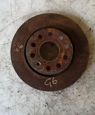Volkswagen Golf VI Front brake disc
