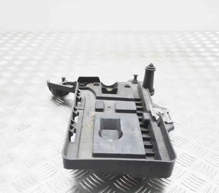 Volkswagen Sharan Battery box tray 7W0915333