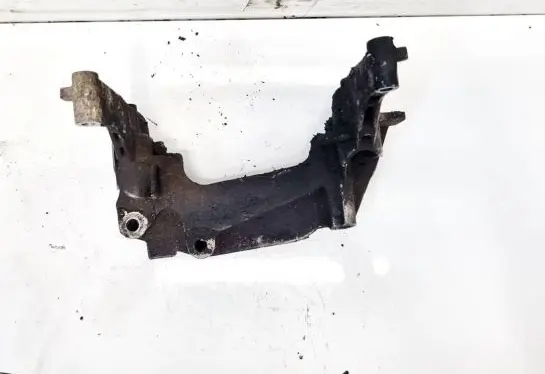 Fiat Grande Punto Engine mounting bracket