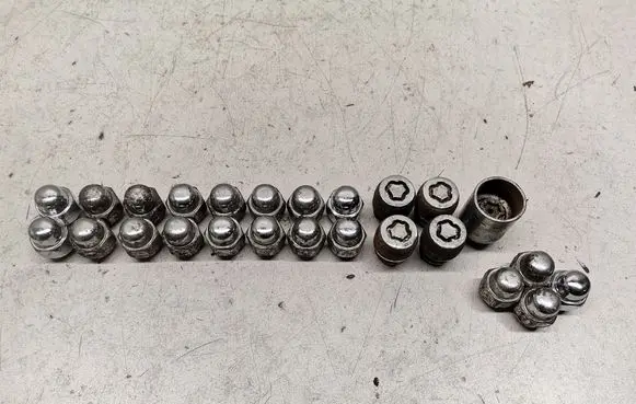 Nuts/bolts