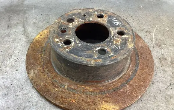 Mercedes-Benz W123 Rear brake disc