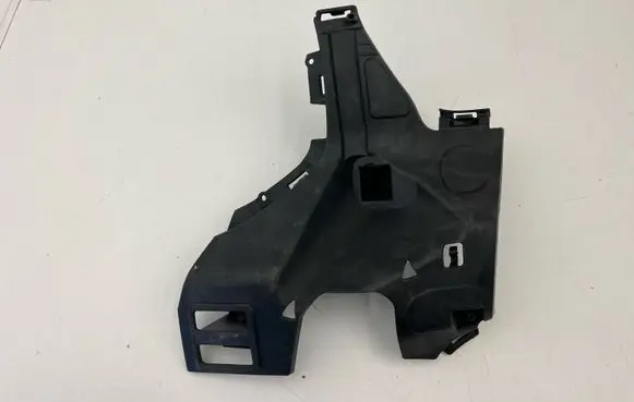 Volvo XC40 Front bumper mounting bracket 31449362