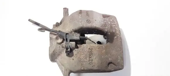 Mercedes-Benz E W212 Front brake caliper 4848 295x28