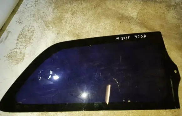 Mazda 323 Rear side window