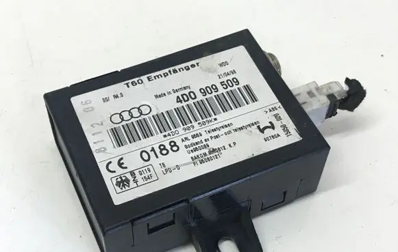 Volkswagen PASSAT B5.5 Auxiliary heating control unit/module 4D0909509 4D0909509K
