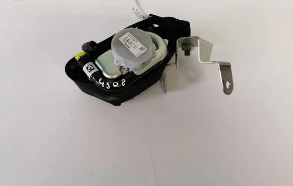 Nissan Leaf II (ZE1) Front seatbelt 638265101E
