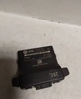 Volkswagen Touran I Gateway control module 1K0907530F 1K0907951