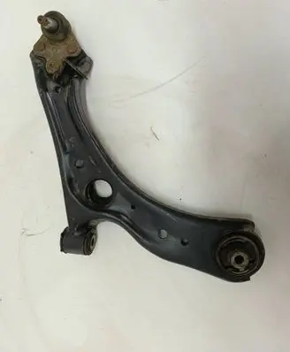 Honda HR-V Front lower control arm/wishbone 