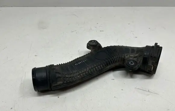Volkswagen Tiguan Intercooler hose/pipe 1K0145840R PA6PA6GF15