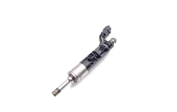Peugeot 308 Fuel injector 0261500755