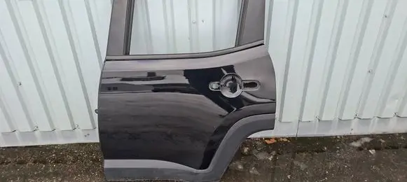 Jeep Renegade Rear door 