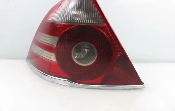 Ford Mondeo Mk III Rear/tail lights 6S7113405A