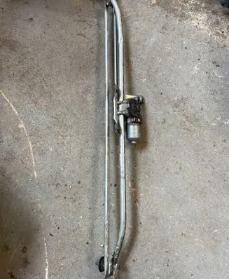 Opel Meriva B Front wiper linkage and motor 0390243009