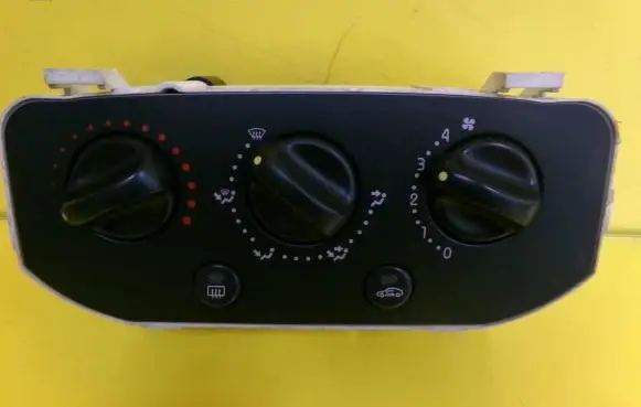 Renault Clio II Interior fan control switch 144745000 1848819005