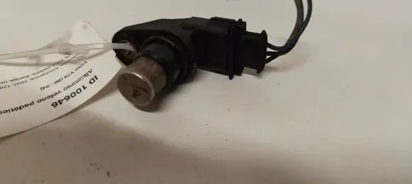 Volvo V70 Crankshaft position sensor 8631533