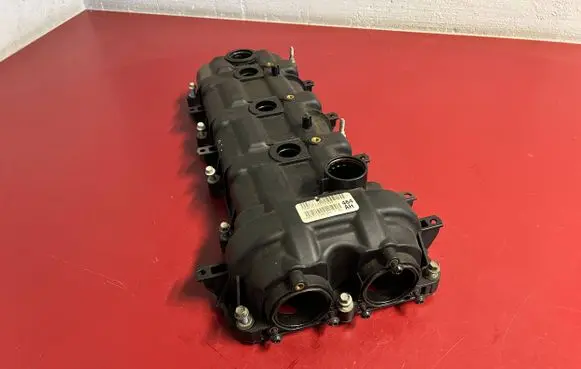 Chrysler Town u0026 Country V Rocker cam cover 05184069AK P05184464AH 05184464AH