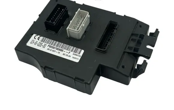 Renault Trafic II (X83) Comfort/convenience module 281212871A P8200790995 00365720
