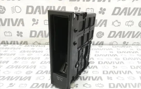 Volkswagen Golf VI AUX in-socket connector 5N0035341D 5N0033342C