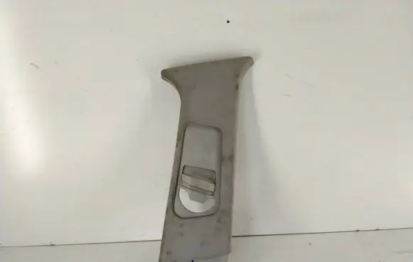 BMW 3 E46 (B) pillar trim (top) 8193780
