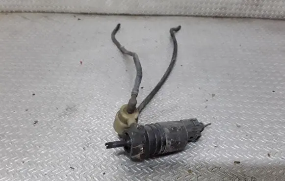 Audi A6 S6 C5 4B Windscreen/windshield washer pump