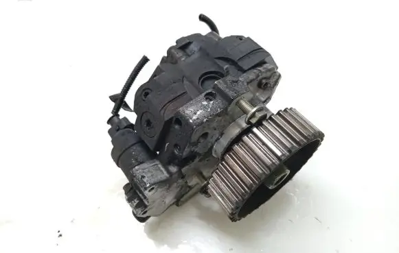 Ford C-MAX I Fuel injection high pressure pump 9651844380