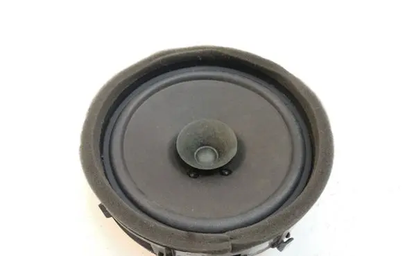 Mitsubishi Outlander Rear door speaker 8720A017