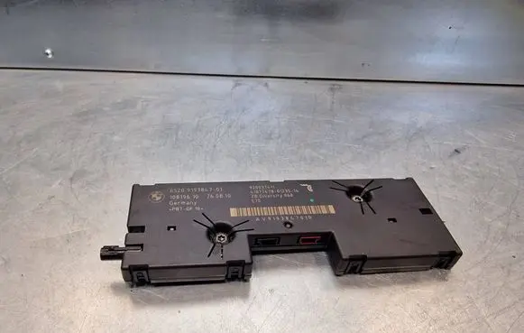 BMW X5 E70 Aerial antenna amplifier 9193847 10819610 920037411