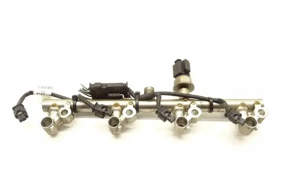 Mercedes-Benz C W204 Fuel main line pipe A2710705495