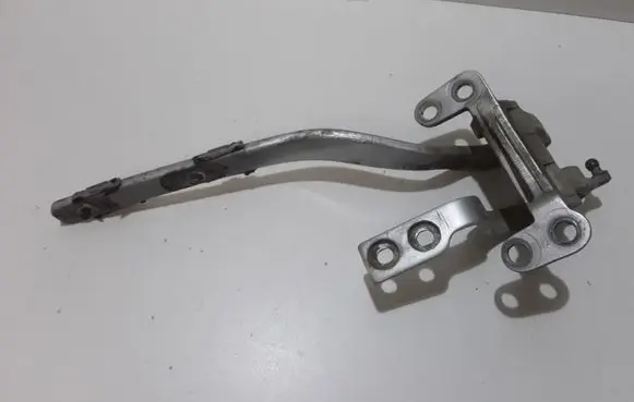Volkswagen Touareg I Tailgate/trunk/boot hinge 7L6827301B