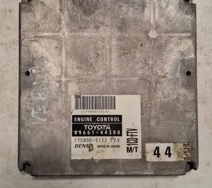 Toyota Avensis Verso Engine control unit/module 1758005122 8966144300