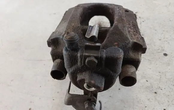 Rear brake caliper
