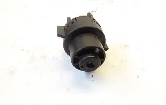 Audi 80 90 S2 B4 Ignition lock contact 4A0905849