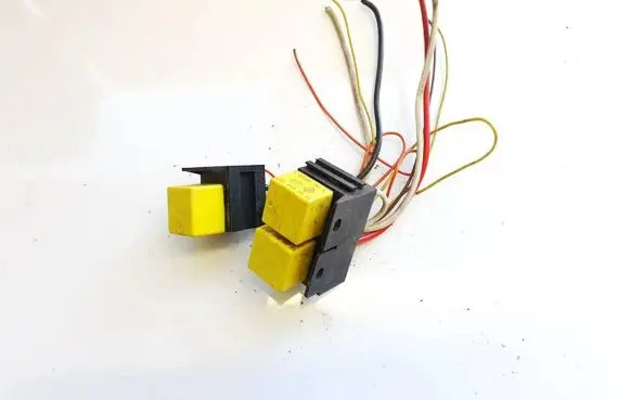 Renault Kangoo I Fuse box set 7700844253 10485008