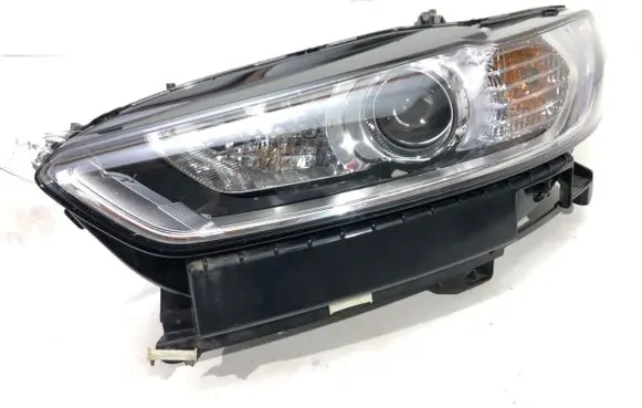 Ford Mondeo MK V Headlight/headlamp 89909655