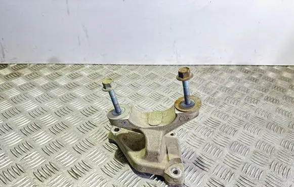 Honda CR-V Steering rack mounting bracket SWAAW 101129 1012133
