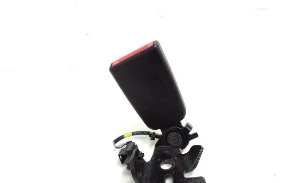 Mercedes-Benz GLC C253 Rear seatbelt buckle A2058600369 34134736B